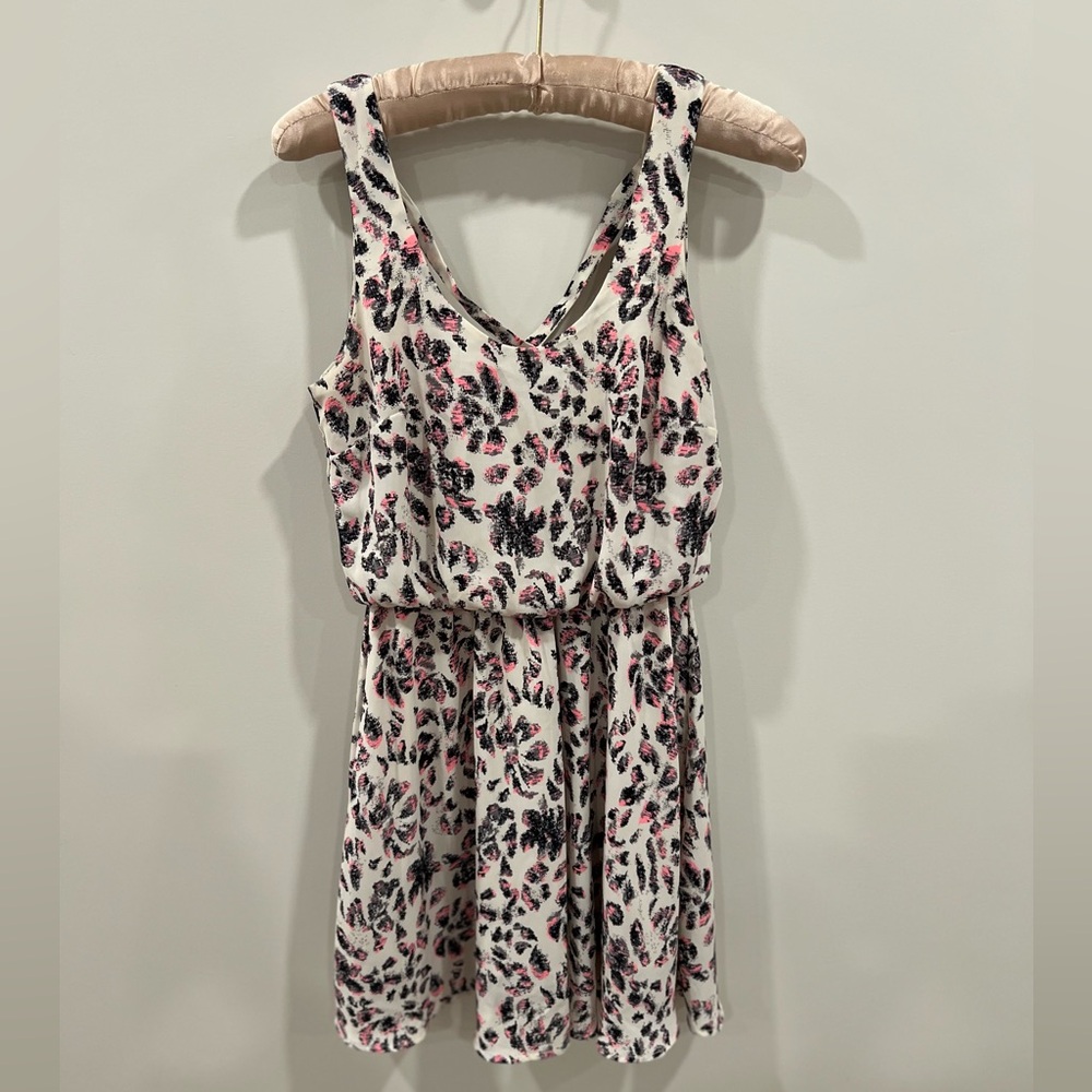 Lush Sleeveless Cross-back Dress (XS)